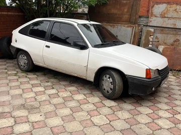 Авто Opel Kadett 1985 № 8780836
