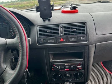Авто Volkswagen Golf 2001 № 8780901