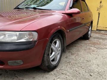 Авто Opel Vectra 1998 № 8780908