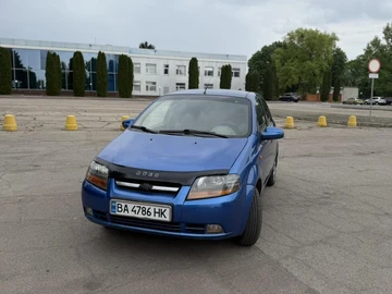 Авто Chevrolet Aveo 2004 № 8781194