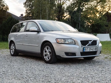 Авто Volvo V50 2009 № 8781221