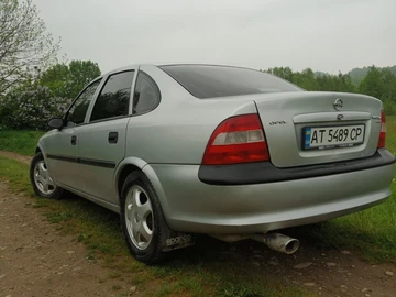 Авто Opel Vectra 1998 № 8781285