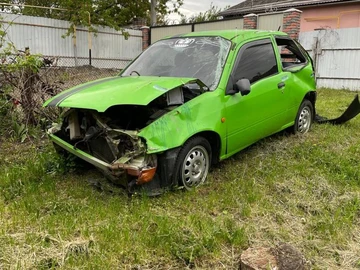 Авто Toyota Starlet 1998 № 8781504