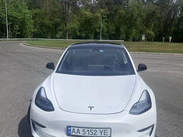 Авто Tesla Model 3 2021 № 8781526