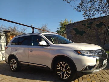 Авто Mitsubishi Outlander 2017 № 8781538