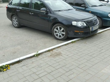 Авто Volkswagen Passat Variant 2010 № 8781731