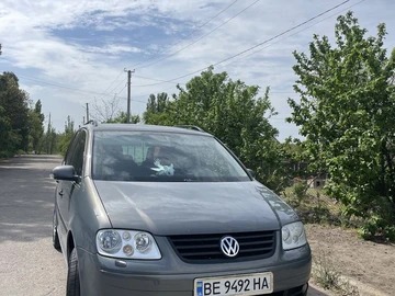 Авто Volkswagen Touran 2003 № 8781960