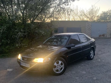 Авто Opel Vectra 2001 № 8782012