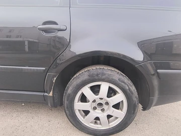 Авто Volkswagen Passat Hatchback 1999 № 8782027