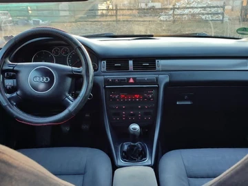 Авто Audi A6 2002 № 8782134
