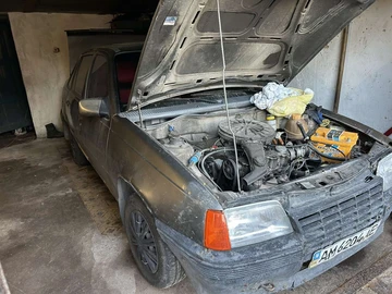 Авто Opel Kadett 1988 № 8782170