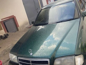 Авто Mercedes 230 1994 № 8782165