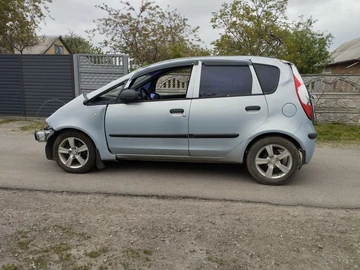 Авто Mitsubishi Colt 2007 № 8782397