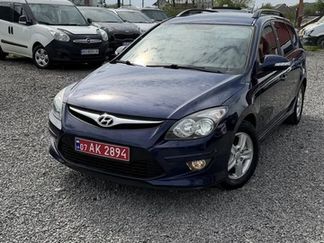 Авто Hyundai I30 2010 № 8782441