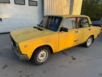 Авто ВАЗ 2107 1984 № 8782465