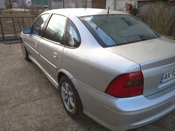 Авто Opel Vectra 2000 № 8782521