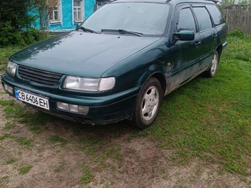 Авто Volkswagen Passat Variant 1995 № 8782558