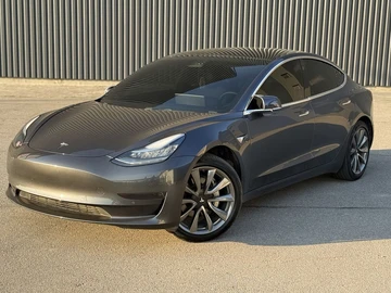 Авто Tesla Model 3 2019 № 8782576