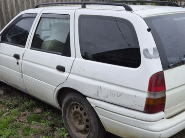 Авто Ford Escort 2000 № 8782757