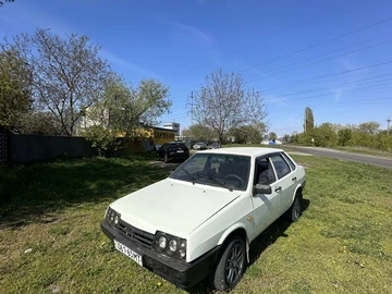 Авто ВАЗ 21099 1989 № 8783200