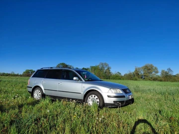 Авто Volkswagen Passat Hatchback 2003 № 8783227