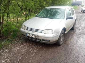 Авто Volkswagen Golf 2001 № 8783547