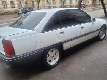 Авто Opel Omega 1989 № 8783569