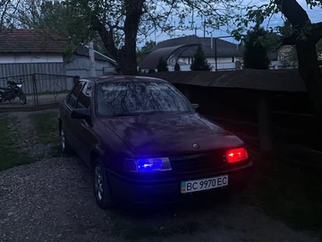 Авто Opel Vectra 1992 № 8783703