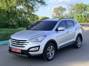 Авто Hyundai Santa Fe 2013 № 8783805