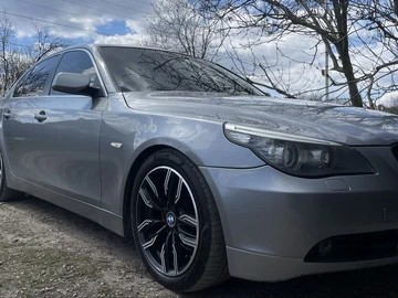 Авто BMW 5 Серия 2004 № 8783976