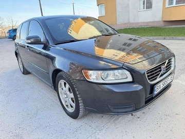 Авто Volvo V50 2009 № 8783989