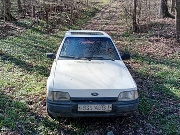 Авто Ford Escort 1981 № 8784000