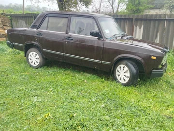 Авто ВАЗ 2107 1986 № 8784142