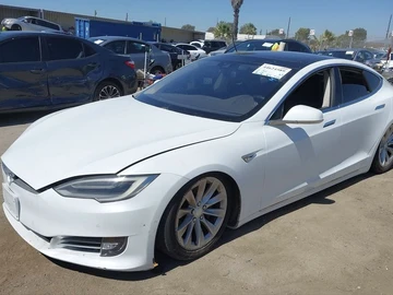 Авто Tesla Model S 2016 № 8784184