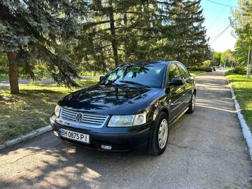 Авто Volkswagen Passat Sedan 2000 № 8784318