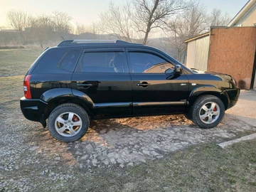 Авто Hyundai Tucson 2006 № 8784442