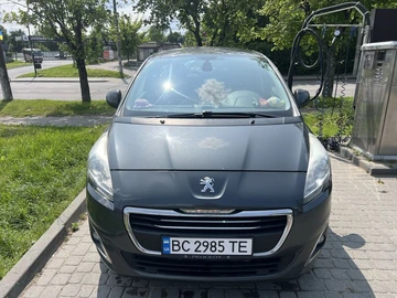 Авто Peugeot 5008 2016 № 8784555