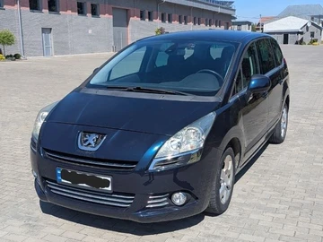 Авто Peugeot 5008 2010 № 8784517