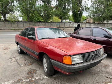 Авто Audi 100 1988 № 8784784