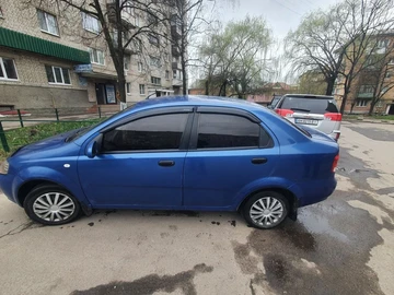 Авто Chevrolet Aveo 2005 № 8784986