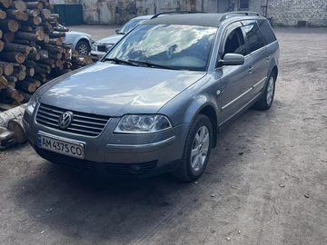 Авто Volkswagen Passat Variant 2002 № 8785059