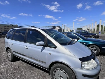 Авто Volkswagen Sharan 2001 № 8785355