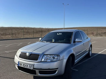 Авто Skoda Superb 2004 № 8785360