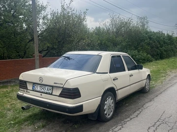 Авто Mercedes 260 1986 № 8785417