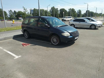 Авто Chrysler Voyager 2005 № 8785437