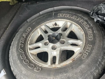Авто Jeep Cherokee 2000 № 8785592