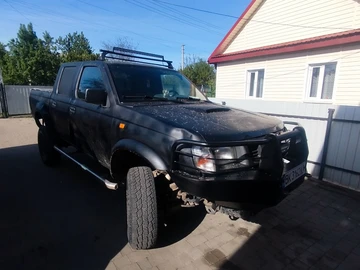 Авто Nissan Navara 2000 № 8785877