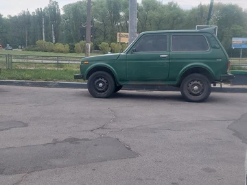 Авто ВАЗ 21213 2001 № 8785906