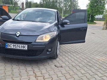 Авто Renault Megane 2010 № 8786013