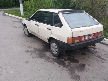 Авто ВАЗ 2109 1989 № 8786029